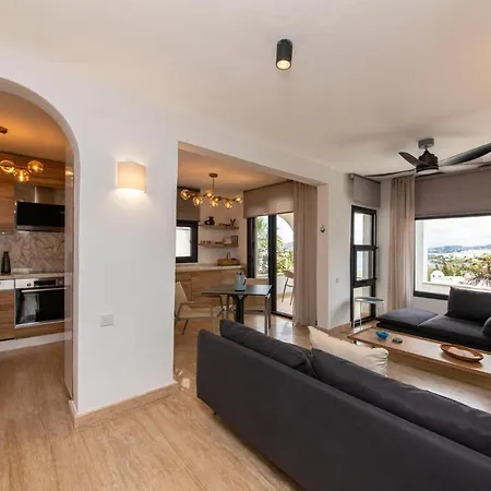 Spacious With Terrace And Sea View In Bodrum * Giriş