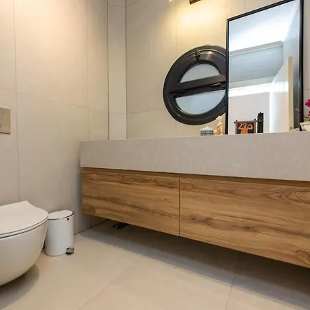 Villa Spacious With Terrace And Sea View In Bodrum Giriş
