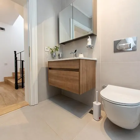 Spacious With Terrace And Sea View In Bodrum * Giriş